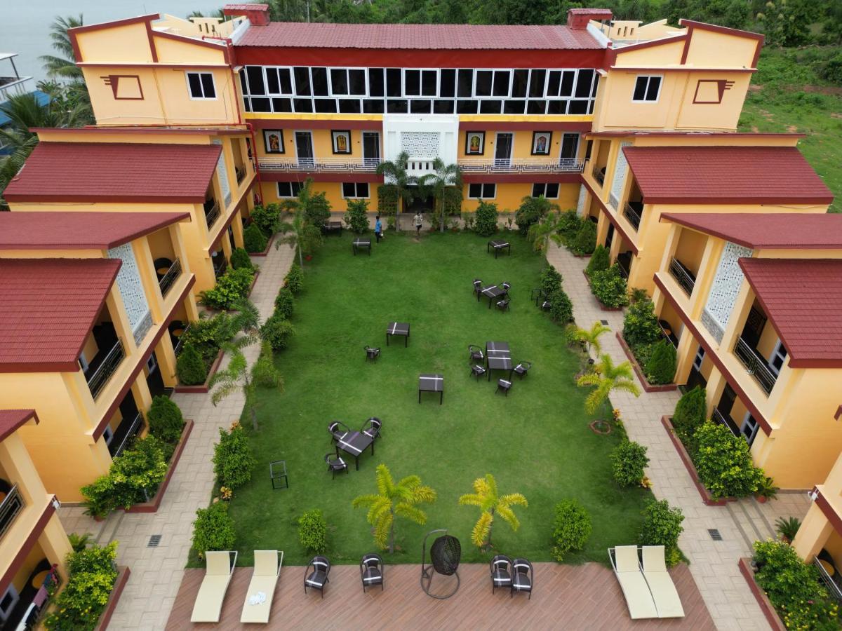 Tampara Resort Chatrapur Exterior foto